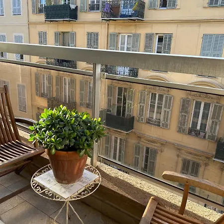 La Belle, Centre 1 Bed, 2 Terrace, Quiet